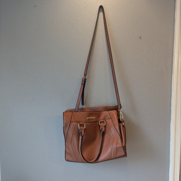 Steve Madden Handbags - Steve Madden Brown 3 Zip Purse